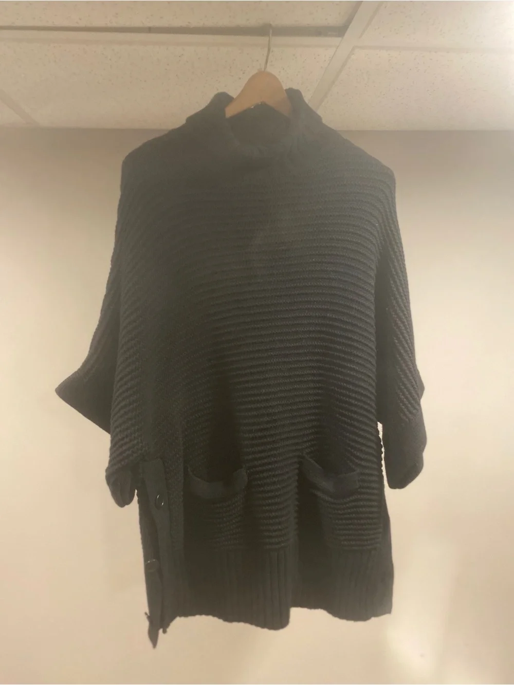 J.Crew Women's Chunky Knit Short-Sleeve Sweater poncho- Black